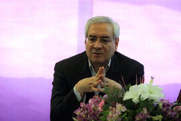  روحانی باید امید را در دل مردم زنده کند 