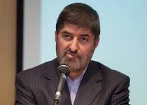 مطهری در جمع خبرنگاران: معرفی نکردن کابینه جناحی نکته مثبتی برای روحانی است