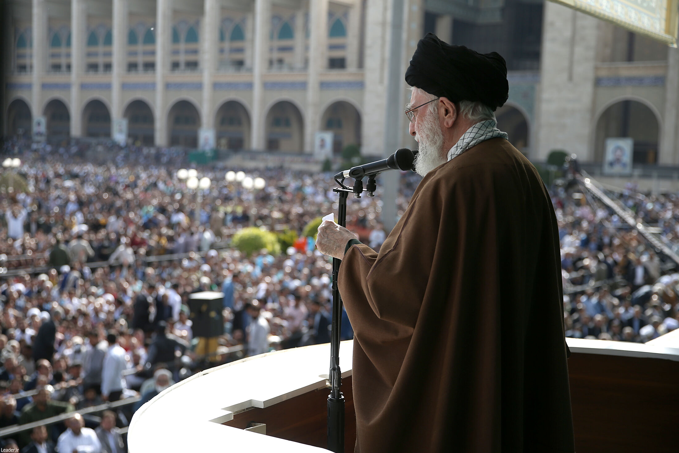 گزارش تصویری از برگزاری نماز عید فطر به امامت آیت الله خامنه‌ای در مصلی تهران