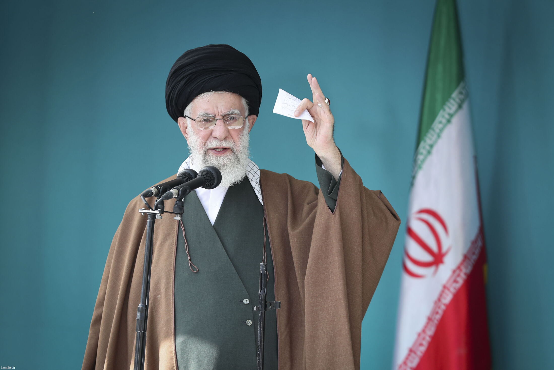 گزارش تصویری از برگزاری نماز عید فطر به امامت آیت الله خامنه‌ای در مصلی تهران