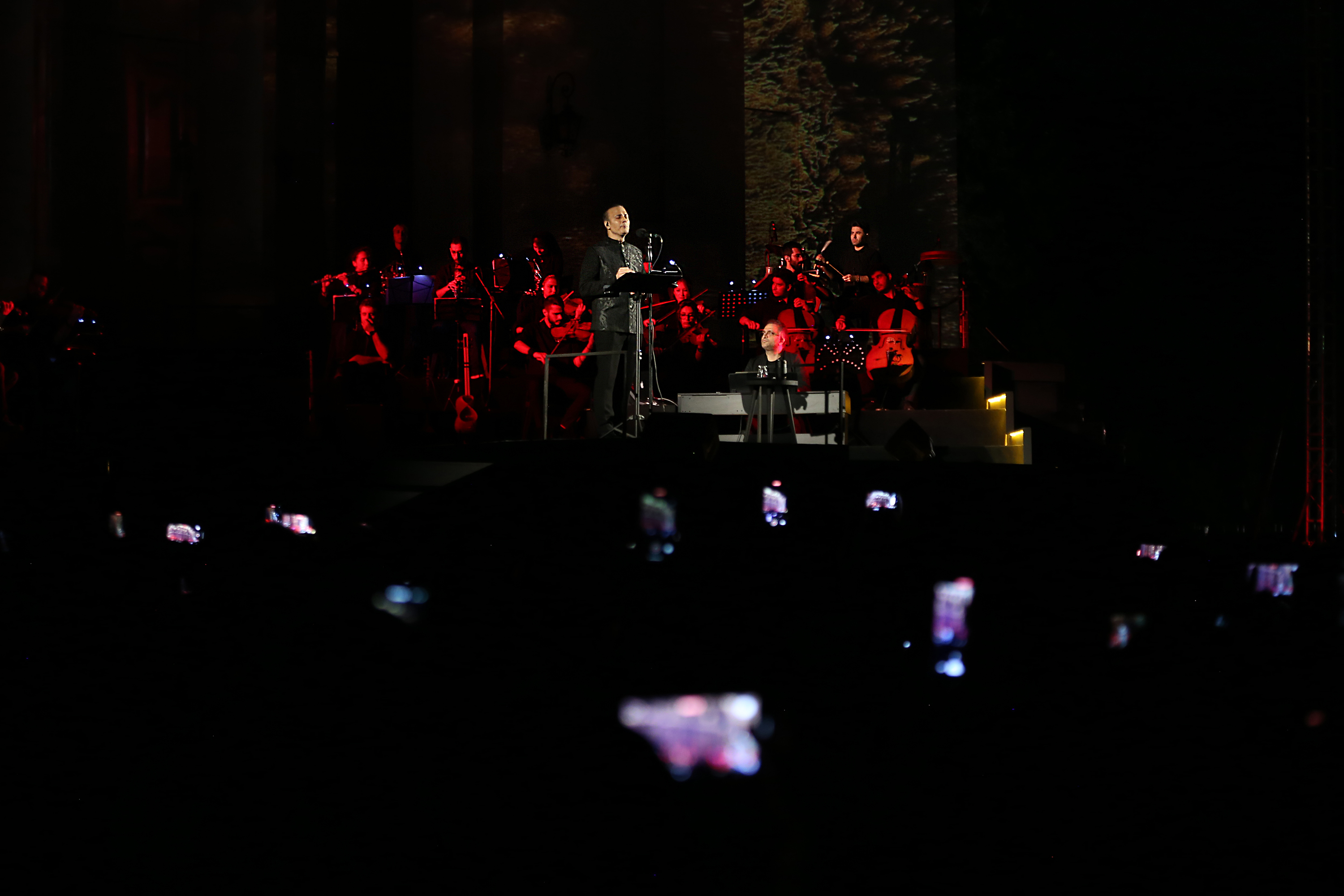گزارش تصویری از کنسرت علیرضا قربانی در مجموعه فرهنگی تاریخی کاخ سعدآباد- عکاس: فاطمه ( آزاده) حلوایی
