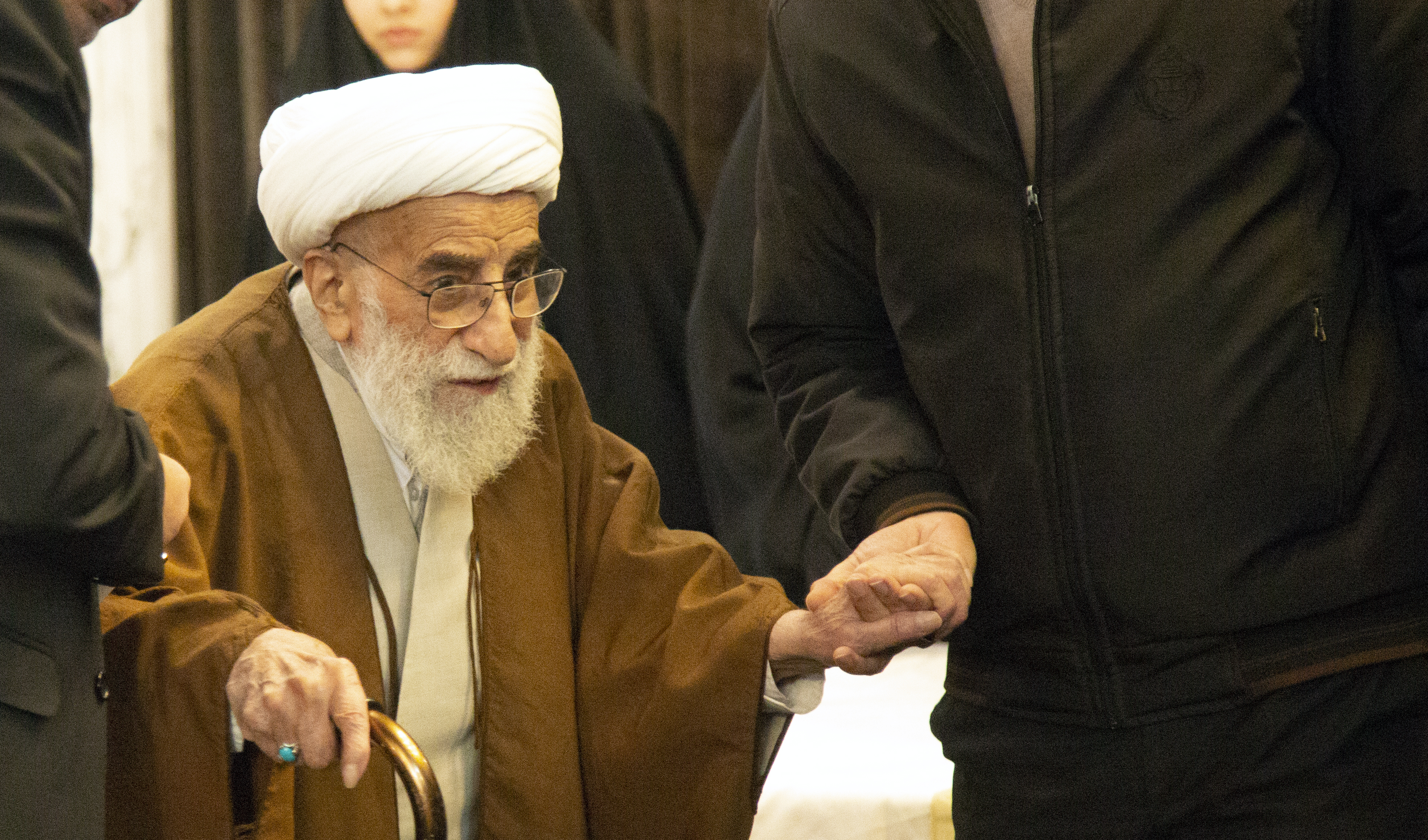گزارش تصویری از حضور آیت الله احمد جنتی دبیر شورای نگهبان پای صندوق را - عکاس: فاطمه ( آزاده) حلوایی