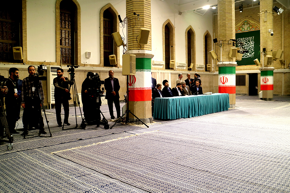 گزارش تصویری از حضور رهبر معظم انقلاب در رای‌گیری مرحله‌ی دوم انتخابات مجلس- عکاس: مجید قاضی پور