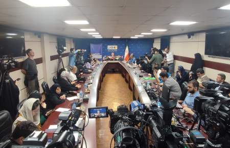 قاضی‌زاده در نشست خبری:همه به نفع اصلح کنار می‌روند