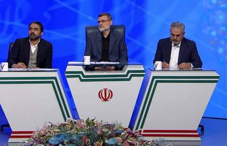 قاضی زاده هاشمی: استقلال و خلق قدرت، مبنای سیاست خارجی