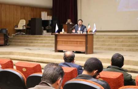 طحان‌نظیف در نشست حقوق ملت در قانون اساسی: «حقوق ملت» در فصول مختلف قانون اساسی مورد تاکید است