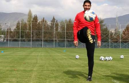 وحید هاشمیان سرمربی پرسپولیس شد
