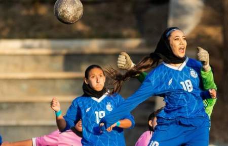 هفته سوم لیگ دسته اول فوتبال بانوان؛ استقلال- حسن زاده ارومیه عکاس: نگین همت‌زاده