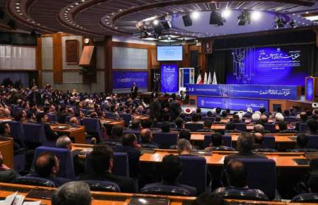 همایش حقوق ملت و آزادی‌های مشروع در منظومه فکری آیت‌الله العظمی خامنه‌ای برگزار شد