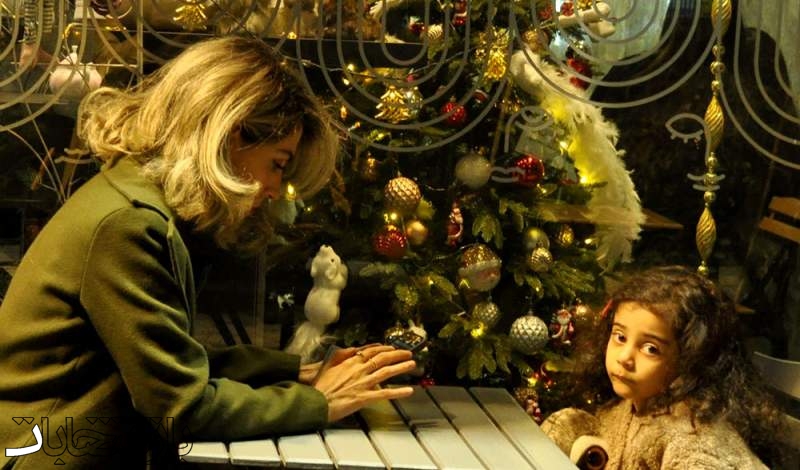 گزارش تصویری از فروش تزئینات جشن  شب کریسمس و سال جدید میلادی ( 2026) در تهران- عکاس: اعظم سادات پرندین  