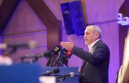 پیام کنعانی به ترامپ: ای مگس عرصه سیمرغ نه جولانگه توست